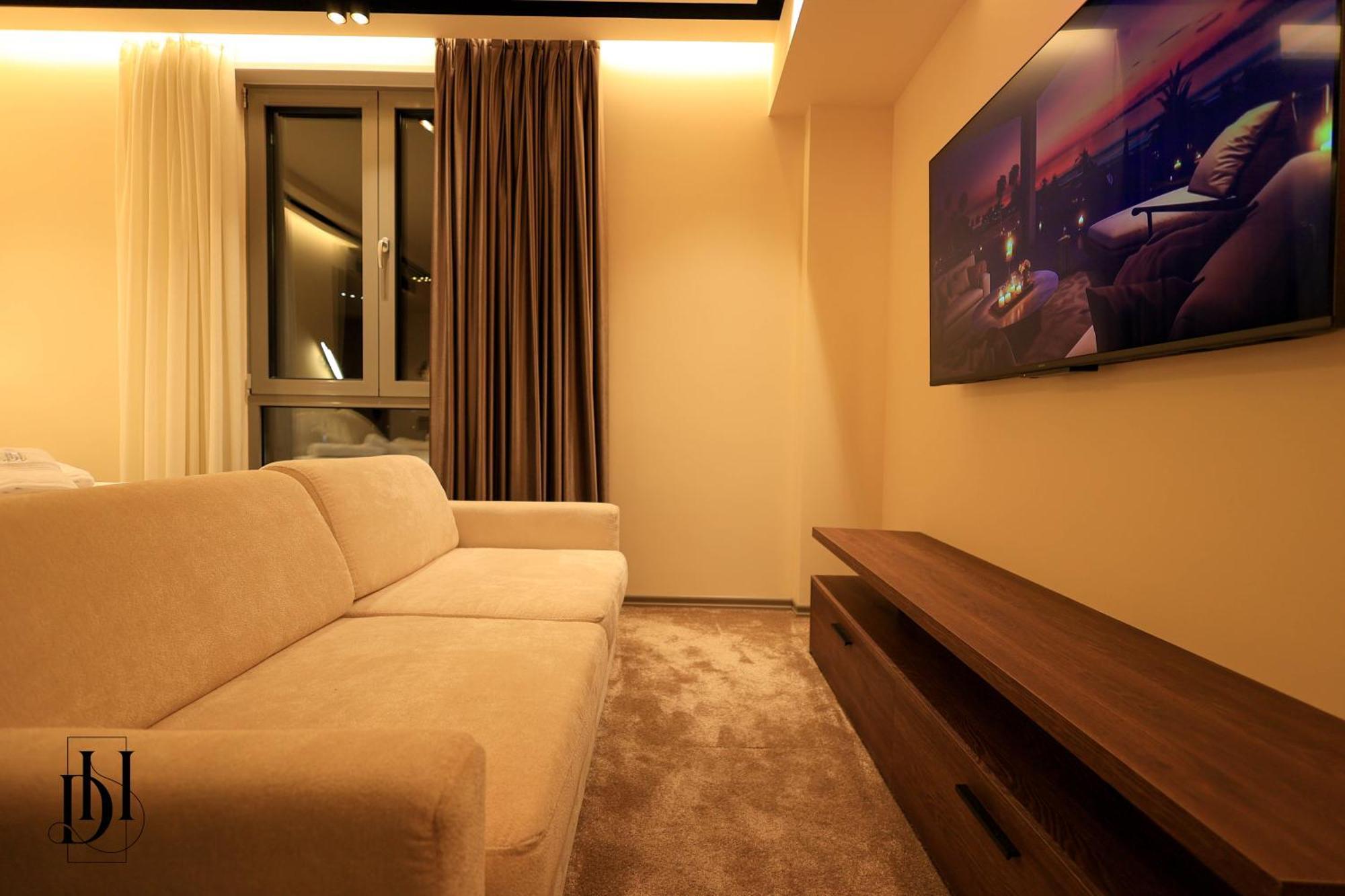 Deha Rooms & Apartments Тирана Экстерьер фото