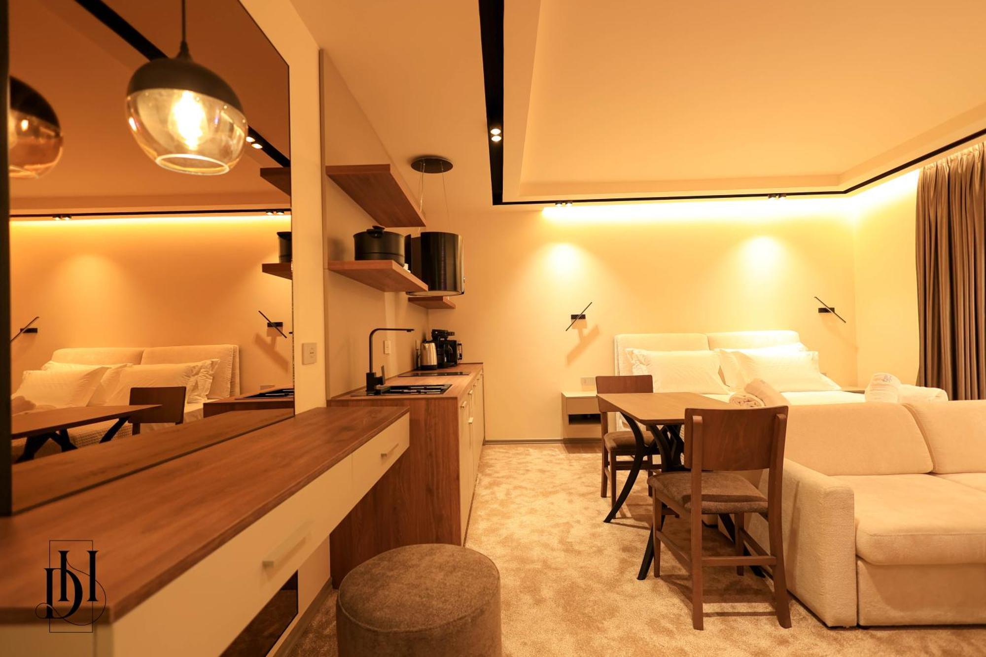 Deha Rooms & Apartments Тирана Экстерьер фото