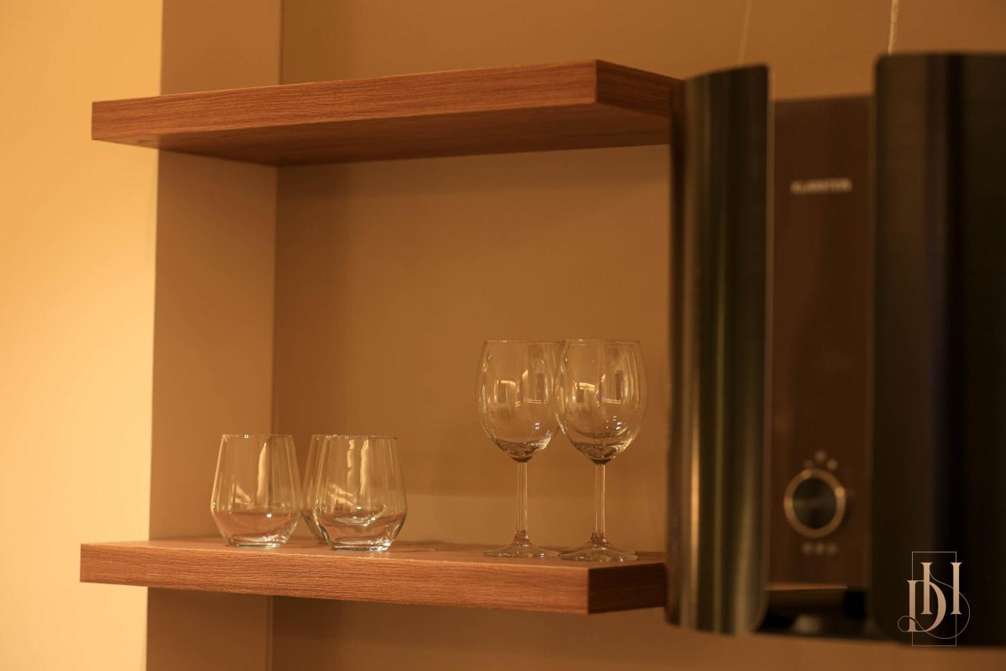 Deha Rooms & Apartments Тирана Экстерьер фото